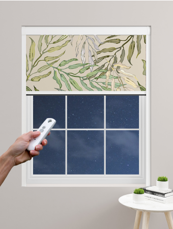 Majestic Palms Light Electric