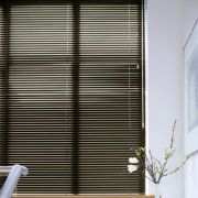 black venetian blinds 